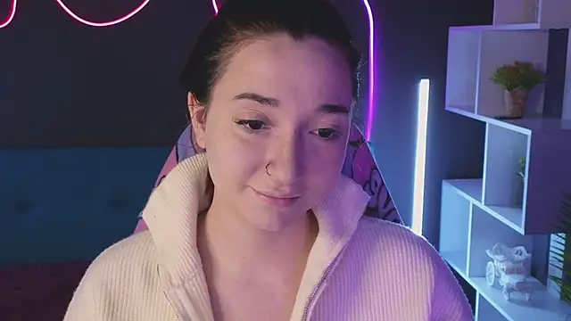 YasmineWest online show from 12/03/24, 01:30