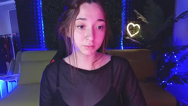 YasmineWest online show from 12/11/24, 07:53