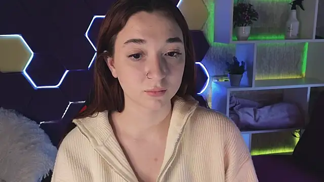 YasmineWest online show from 12/12/24, 04:15