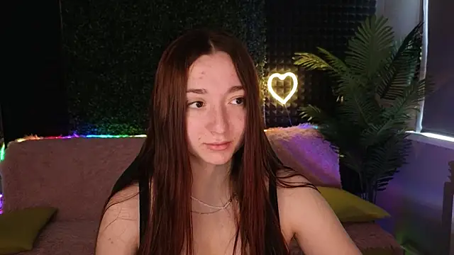 YasmineWest online show from 10/08/25, 07:39