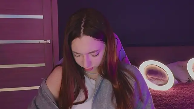 YasmineWest online show from 10/10/25, 01:48