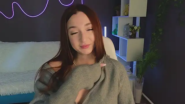 YasmineWest online show from 10/16/25, 07:31