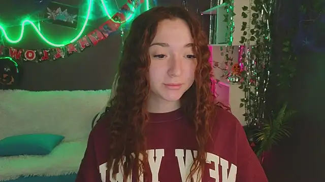 YasmineWest online show from 10/31/25, 01:50