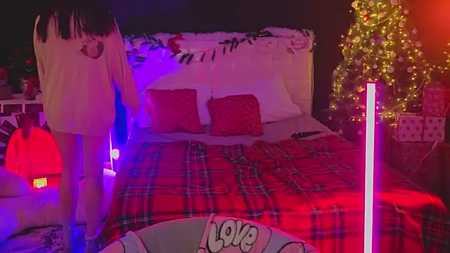 YasmineWest online show from 01/08/26, 08:27