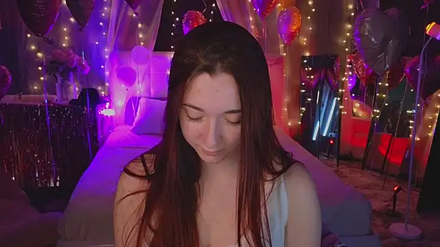 YasmineWest online show from 02/12/26, 08:09