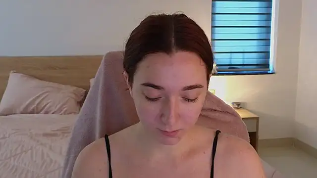Snapshot of YasmineWest chatting on 03/28/26, 07:08 YasmineWest online show from 03/28/26, 07:08