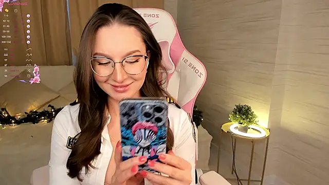 Snapshot of AnnikaAllison chatting on 11/12/25, 11:54 AnnikaAllison online show from 11/12/25, 11:54