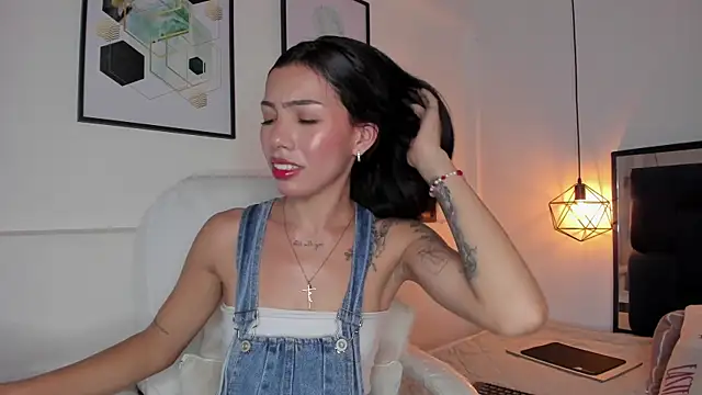 amysc online show from 10/06/25, 01:41