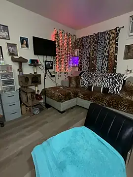 fatfabulous1981 online show from 01/24/25, 02:07