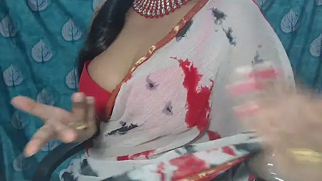 Sophia your online show from 03/13/25, 04:49