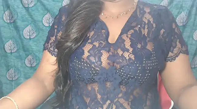 Sophia your online show from 03/22/25, 04:04