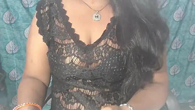 Sophia your online show from 10/15/25, 05:07