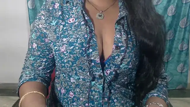 Snapshot of Sophia_your chatting on 04/20/26, 04:26 Sophia your online show from 04/20/26, 04:26