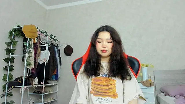 Snapshot of wastforu chatting on 03/17/25, 02:12 wastforu online show from 03/17/25, 02:12