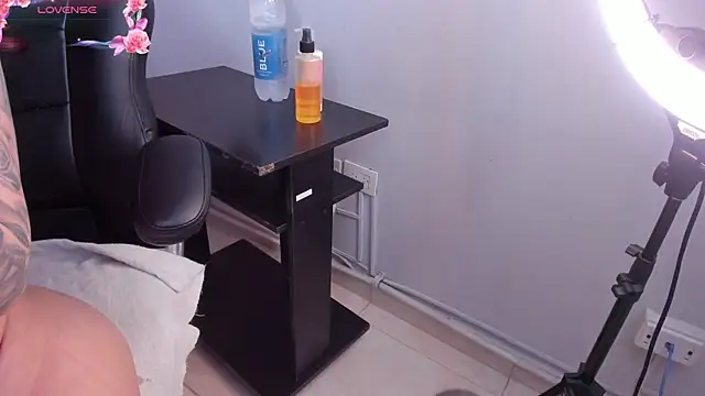 Tisha  lau online show from 03/21/25, 01:56