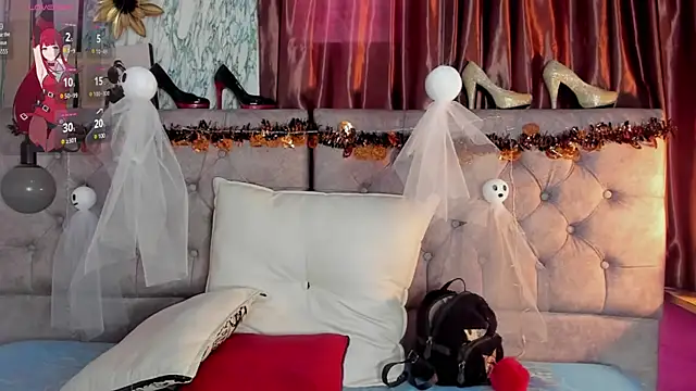 Snapshot of _Scarlett_01 chatting on 10/31/25, 02:18 Scarlett 01 online show from 10/31/25, 02:18