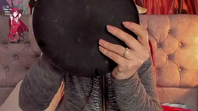 Snapshot of _Scarlett_01 chatting on 11/04/25, 03:11 Scarlett 01 online show from 11/04/25, 03:11