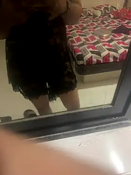 Snapshot of hornyguy271192 chatting on 11/02/25, 06:10 hornyguy271192 online show from 11/02/25, 06:10