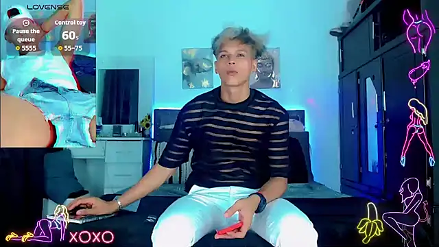 Liamscott  online show from 09/11/25, 08:31