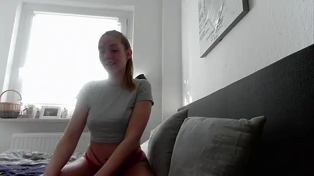 Snapshot of LachenderTeufel chatting on 03/22/25, 06:43 LachenderTeufel online show from 03/22/25, 06:43