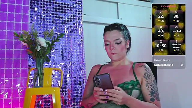 purple em69 online show from 02/23/25, 10:53