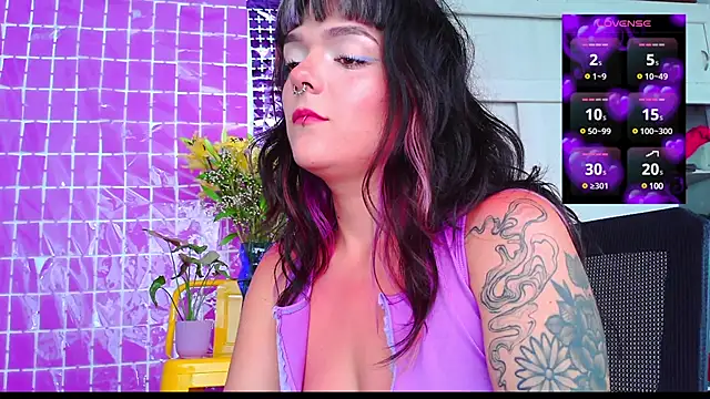 purple em69 online show from 02/25/25, 06:20