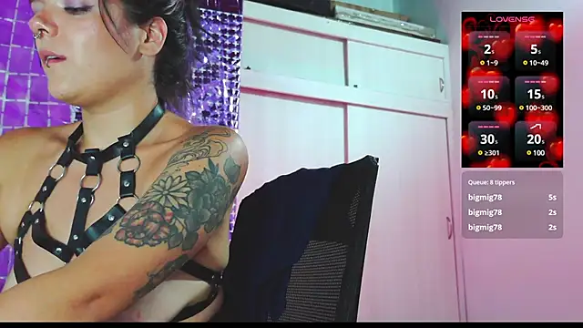 purple em69 online show from 03/02/25, 10:59