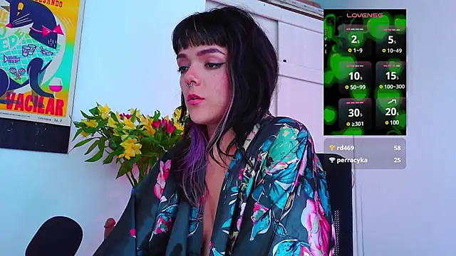 purple em69 online show from 03/16/25, 04:23