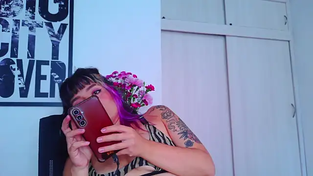 purple em69 online show from 09/14/25, 04:50