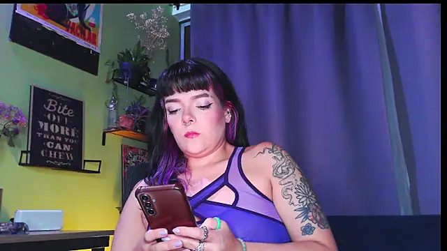 Snapshot of purple_em69 chatting on 03/18/26, 03:53 purple em69 online show from 03/18/26, 03:53