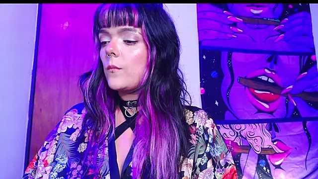 Snapshot of purple_em69 chatting on 08/06/26, 03:30 purple em69 online show from 08/06/26, 03:30