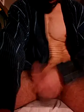 Snapshot of Gros-tuyau-93 chatting on 04/15/26, 09:16 Gros-tuyau-93 online show from 04/15/26, 09:16