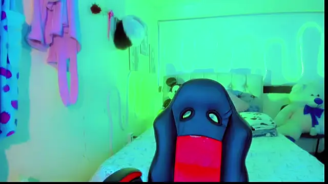 Snapshot of Jessica_smith_1 chatting on 03/17/26, 11:24 Jessica smith 1 online show from 03/17/26, 11:24