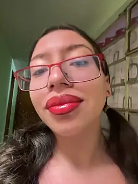 Snapshot of CoreAlejito chatting on 11/25/25, 04:40 CoreAlejito online show from 11/25/25, 04:40