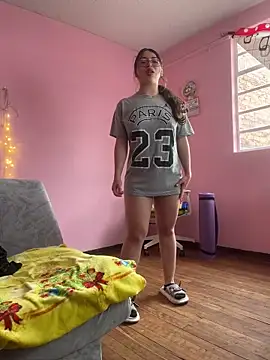 Snapshot of CoreAlejito chatting on 12/02/25, 07:42 CoreAlejito online show from 12/02/25, 07:42