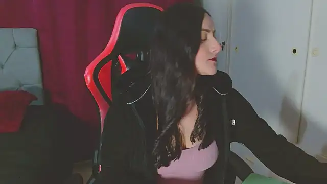 Noamartin  online show from 12/23/25, 12:19