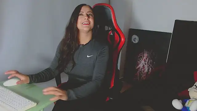 Snapshot of Noamartin_ chatting on 03/18/26, 01:53 Noamartin online show from 03/18/26, 01:53