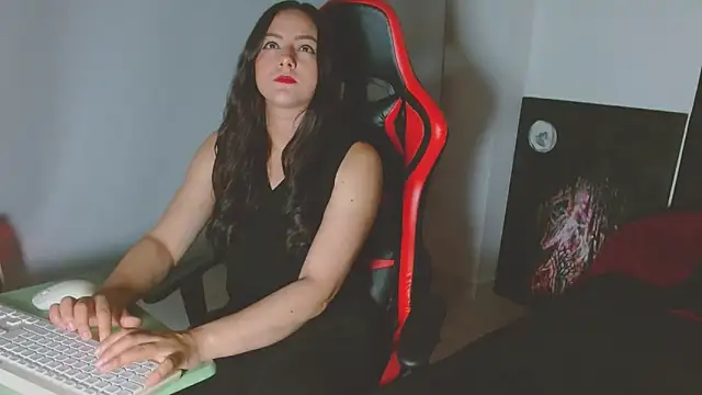 Snapshot of Noamartin_ chatting on 03/26/26, 01:55 Noamartin online show from 03/26/26, 01:55