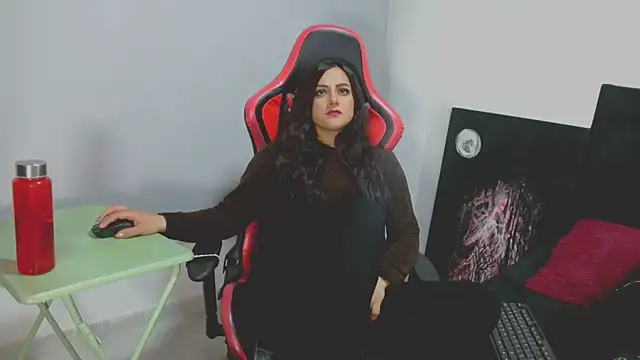 Snapshot of Noamartin_ chatting on 04/18/26, 03:43 Noamartin online show from 04/18/26, 03:43