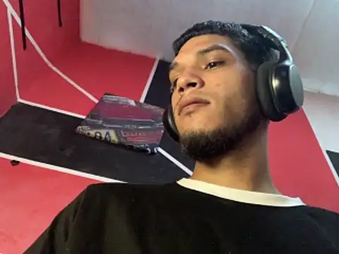 tanned boy online show from 04/14/26, 09:59