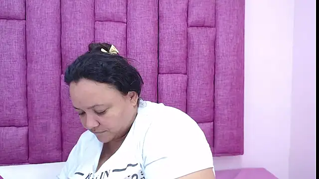 CrushOnMe  online show from 02/14/26, 12:35