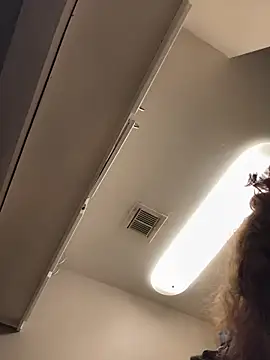 renegade vyxxen online show from 11/19/25, 05:51