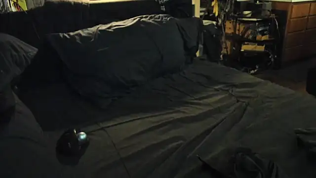 Snapshot of Dark_Asteroid chatting on 01/17/26, 01:05 Dark Asteroid online show from 01/17/26, 01:05