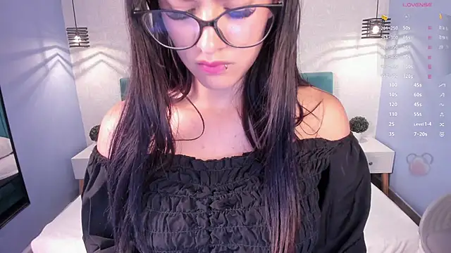 katherin smith  online show from 12/22/24, 11:00