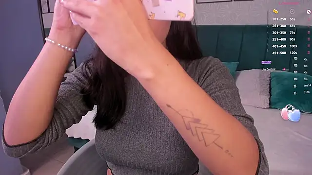 katherin smith  online show from 01/06/25, 04:15