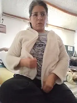 LucifernandaSw online show from 01/20/25, 01:00