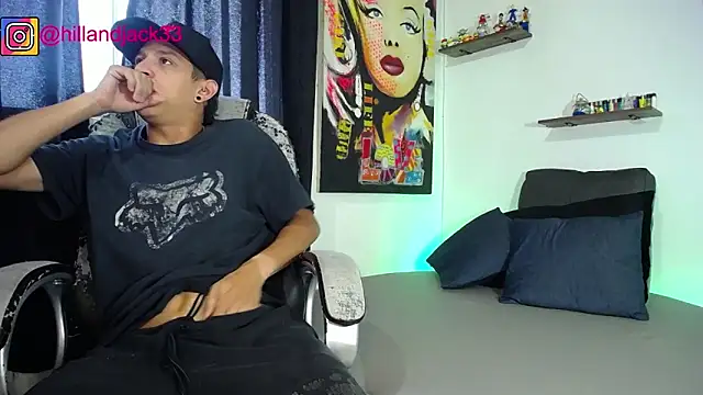 Snapshot of HillAndJack333 chatting on 01/10/25, 11:54 HillAndJack333 online show from 01/10/25, 11:54