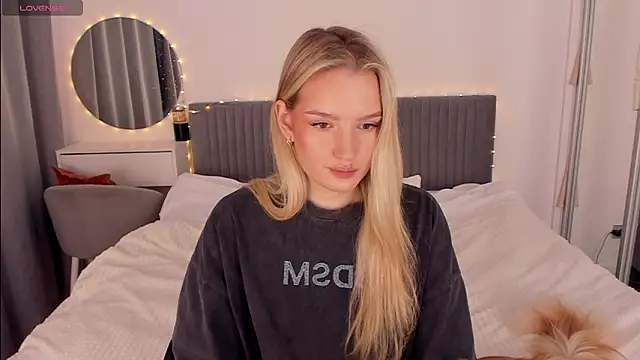 CassieRayss online show from 03/04/26, 09:59