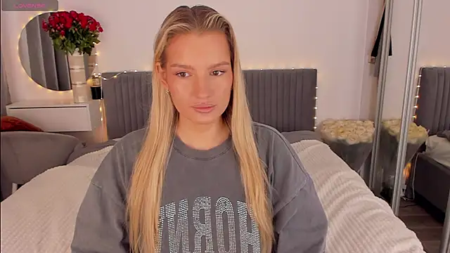 CassieRayss online show from 03/26/26, 11:27