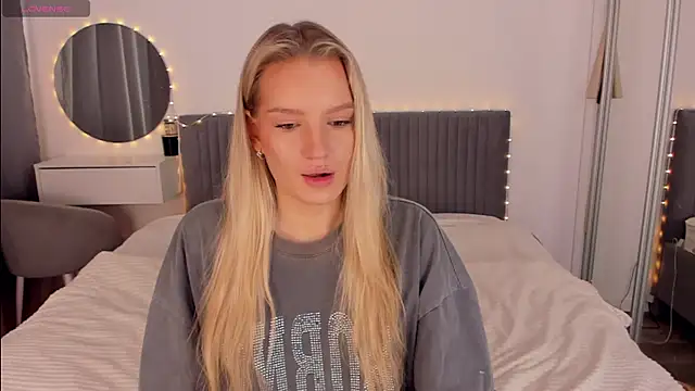 CassieRayss online show from 03/30/26, 09:54